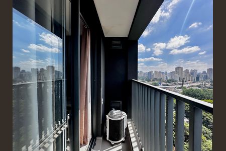 Studio para alugar com 23m², 0 quarto e sem vaga Studio para alugar com 23m², 0 quarto e sem vagaSacada