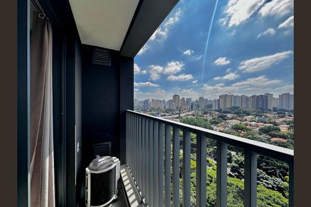 Studio para alugar com 23m², 0 quarto e sem vaga Studio para alugar com 23m², 0 quarto e sem vagaSacada