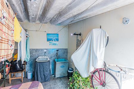 Casa à venda com 240m², 4 quartos e 3 vagasÁrea de Serviço