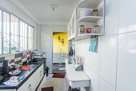 Casa à venda com 240m², 4 quartos e 3 vagasCozinha