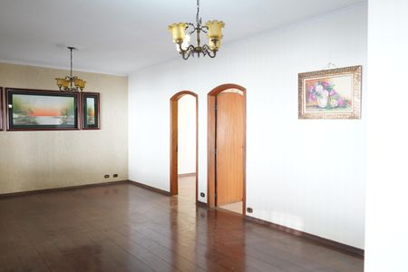 Casa à venda com 280m², 5 quartos e 3 vagasSala