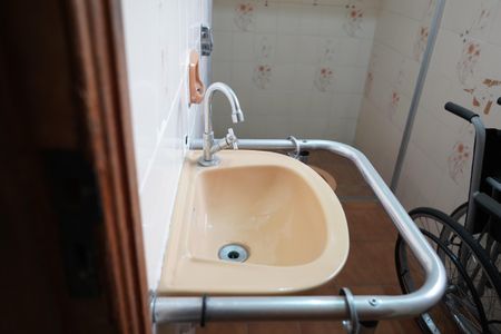 Casa à venda com 280m², 5 quartos e 3 vagasBanheiro da Suíte 1