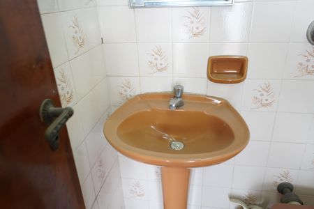 Casa à venda com 280m², 5 quartos e 3 vagasBanheiro de Serviço