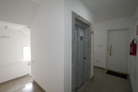 Apartamento à venda com 66m², 2 quartos e 2 vagasEntrada