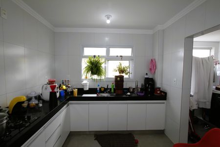 Apartamento à venda com 66m², 2 quartos e 2 vagasCozinha e Área de Serviço