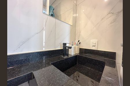 Apartamento à venda com 35m², 2 quartos e sem vaga Apartamento à venda com 35m², 2 quartos e sem vagaBanheiro