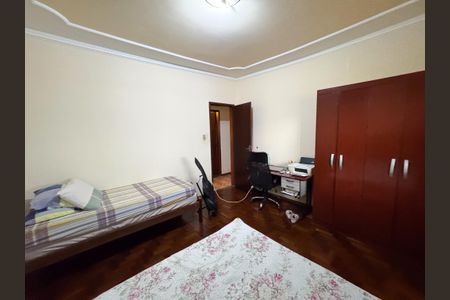 Casa à venda com 192m², 3 quartos e 2 vagas Casa à venda com 192m², 3 quartos e 2 vagasQuarto 3