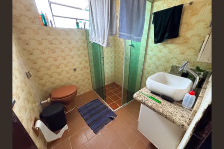 Casa à venda com 192m², 3 quartos e 2 vagas Casa à venda com 192m², 3 quartos e 2 vagasBanheiro Social