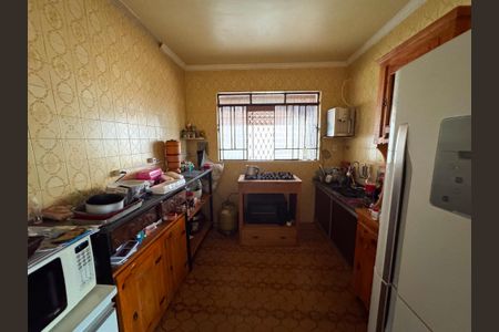 Casa à venda com 192m², 3 quartos e 2 vagas Casa à venda com 192m², 3 quartos e 2 vagasCozinha