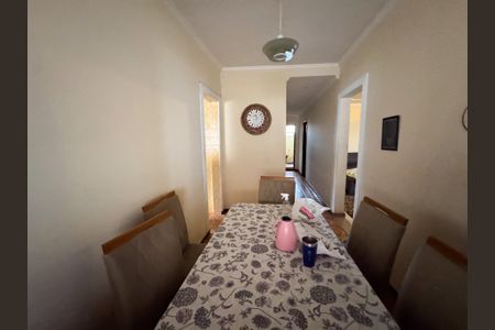 Casa à venda com 192m², 3 quartos e 2 vagas Casa à venda com 192m², 3 quartos e 2 vagasSala