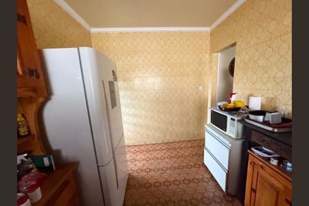 Casa à venda com 192m², 3 quartos e 2 vagas Casa à venda com 192m², 3 quartos e 2 vagasCozinha