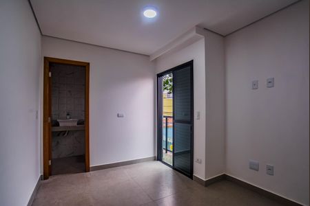 Casa à venda com 130m², 3 quartos e 2 vagas Casa à venda com 130m², 3 quartos e 2 vagas Suíte