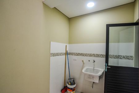 Casa à venda com 130m², 3 quartos e 2 vagas Casa à venda com 130m², 3 quartos e 2 vagasÁrea de Serviço