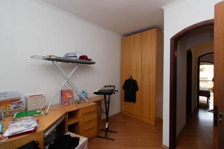 Casa à venda com 231m², 3 quartos e 4 vagasQuarto 2