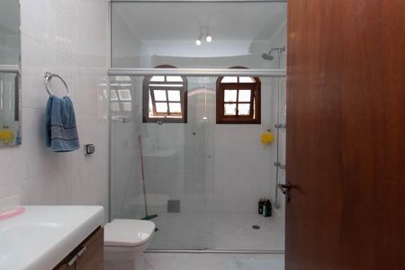 Casa à venda com 231m², 3 quartos e 4 vagasBanheiro da Suíte