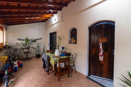 Casa à venda com 231m², 3 quartos e 4 vagasÁrea Gourmet