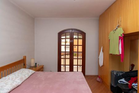 Casa à venda com 231m², 3 quartos e 4 vagas Suíte