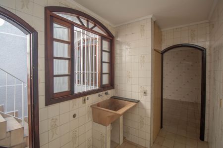 Casa para alugar com 73m², 2 quartos e 1 vaga Casa para alugar com 73m², 2 quartos e 1 vagaÁrea de Serviço