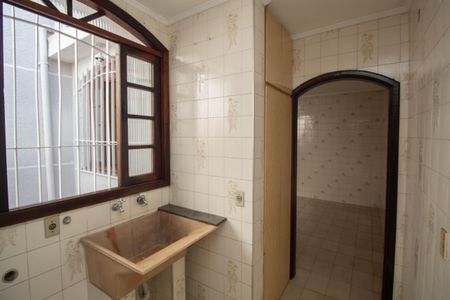 Casa para alugar com 73m², 2 quartos e 1 vaga Casa para alugar com 73m², 2 quartos e 1 vagaÁrea de Serviço