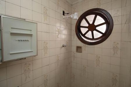 Casa para alugar com 73m², 2 quartos e 1 vaga Casa para alugar com 73m², 2 quartos e 1 vagaBanheiro 2