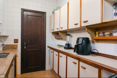 Apartamento à venda com 106m², 2 quartos e sem vagaCozinha
