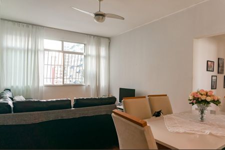 Apartamento à venda com 106m², 2 quartos e sem vagaSala