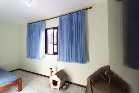 Casa à venda com 200m², 3 quartos e 2 vagasQuarto 2