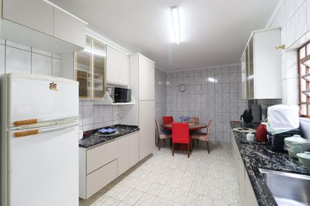 Casa à venda com 200m², 3 quartos e 2 vagasCozinha
