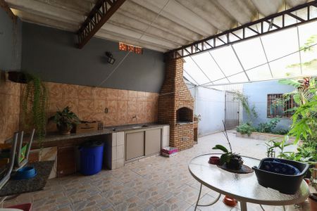 Casa à venda com 200m², 3 quartos e 2 vagasÁrea Gourmet