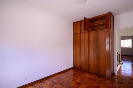 Casa à venda com 220m², 5 quartos e 4 vagasQuarto 4 - 