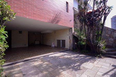Casa à venda com 220m², 5 quartos e 4 vagasGaragem