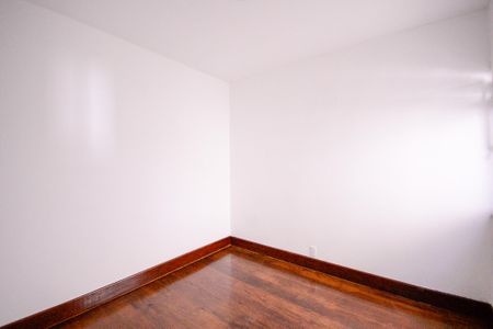 Casa à venda com 220m², 5 quartos e 4 vagasQuarto 1