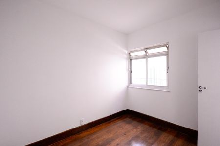 Casa à venda com 220m², 5 quartos e 4 vagasQuarto 1