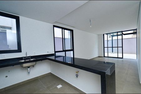 Apartamento à venda com 75m², 2 quartos e 2 vagasSala