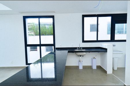 Apartamento à venda com 131m², 2 quartos e 3 vagasCozinha