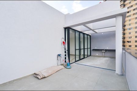 Apartamento à venda com 131m², 2 quartos e 3 vagasCobertura