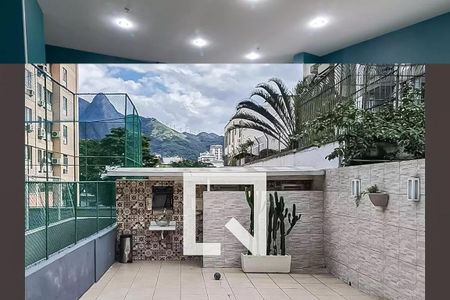 Apartamento à venda com 79m², 2 quartos e 1 vagaÁrea Comum