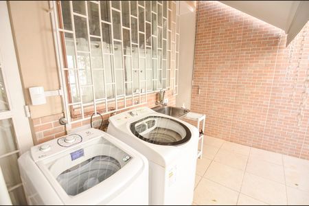 Studio para alugar com 22m², 1 quarto e sem vaga Studio para alugar com 22m², 1 quarto e sem vagaÁrea de Serviço
