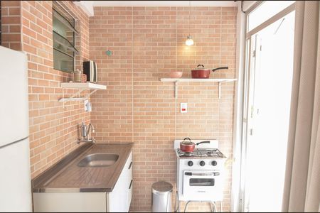 Cozinha de kitnet/studio para alugar com 1 quarto, 22m² em Tijuca, Rio de Janeiro