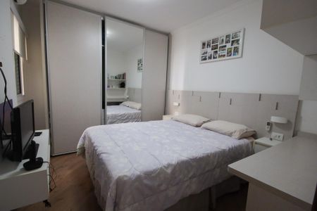 Apartamento à venda com 80m², 3 quartos e 2 vagasQuarto 2