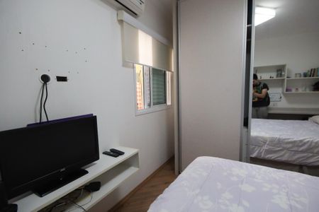 Apartamento à venda com 80m², 3 quartos e 2 vagasQuarto 2