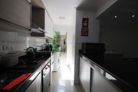 Apartamento à venda com 80m², 3 quartos e 2 vagasCozinha 