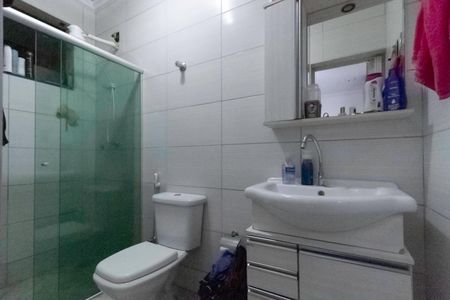 Casa à venda com 150m², 3 quartos e 2 vagas Casa à venda com 150m², 3 quartos e 2 vagasBanheiro da suíte