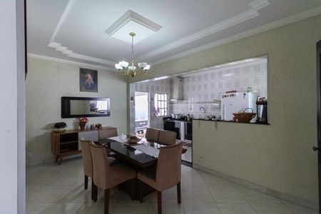 Casa à venda com 150m², 3 quartos e 2 vagas Casa à venda com 150m², 3 quartos e 2 vagasCopa