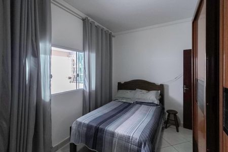 Casa à venda com 150m², 3 quartos e 2 vagas Casa à venda com 150m², 3 quartos e 2 vagasSuíte