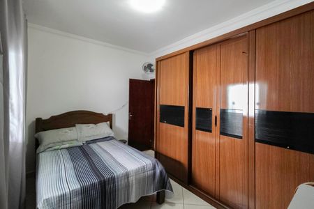 Casa à venda com 150m², 3 quartos e 2 vagas Casa à venda com 150m², 3 quartos e 2 vagasSuíte