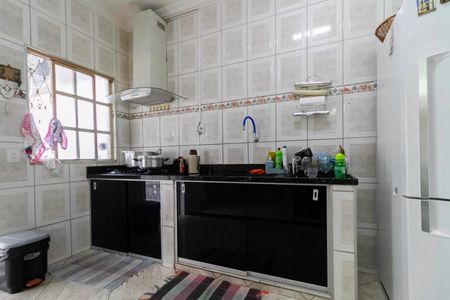 Casa à venda com 150m², 3 quartos e 2 vagas Casa à venda com 150m², 3 quartos e 2 vagasCozinha