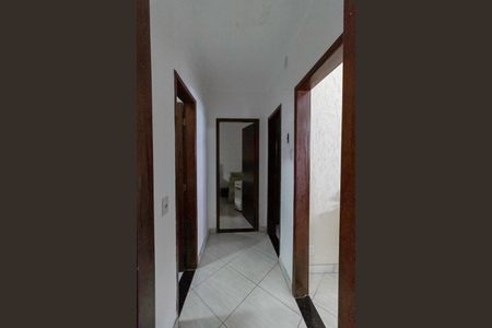 Casa à venda com 150m², 3 quartos e 2 vagas Casa à venda com 150m², 3 quartos e 2 vagasCorredor