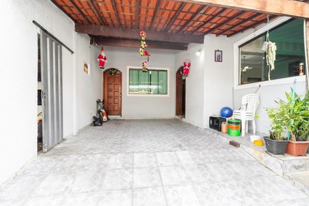 Casa à venda com 150m², 3 quartos e 2 vagas Casa à venda com 150m², 3 quartos e 2 vagasGaragem