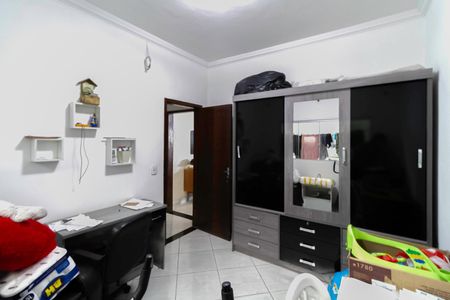 Casa à venda com 150m², 3 quartos e 2 vagas Casa à venda com 150m², 3 quartos e 2 vagasQuarto 2